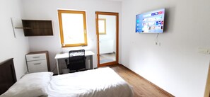 Departamento clásico (Forest View Apartment) | Tabla de planchar con plancha, wifi gratis y ropa de cama 