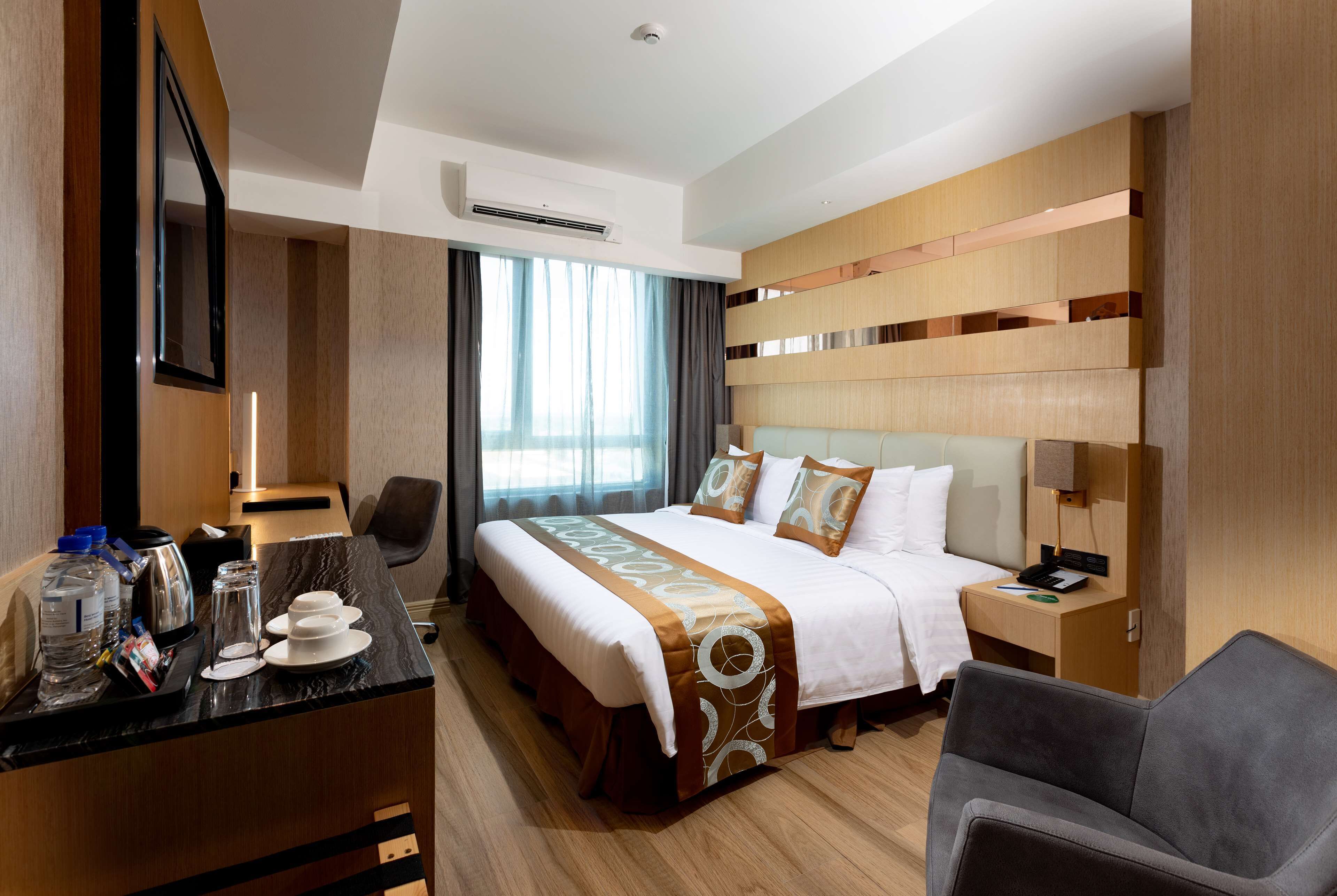 1 bedroom, premium bedding, down duvets, tempur-pedic beds