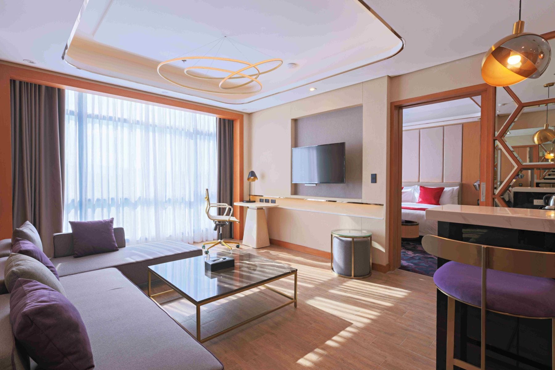 executive suite, 1 king bed, non smoking, bathtub (living room) | living area | flat-screen tv, offices