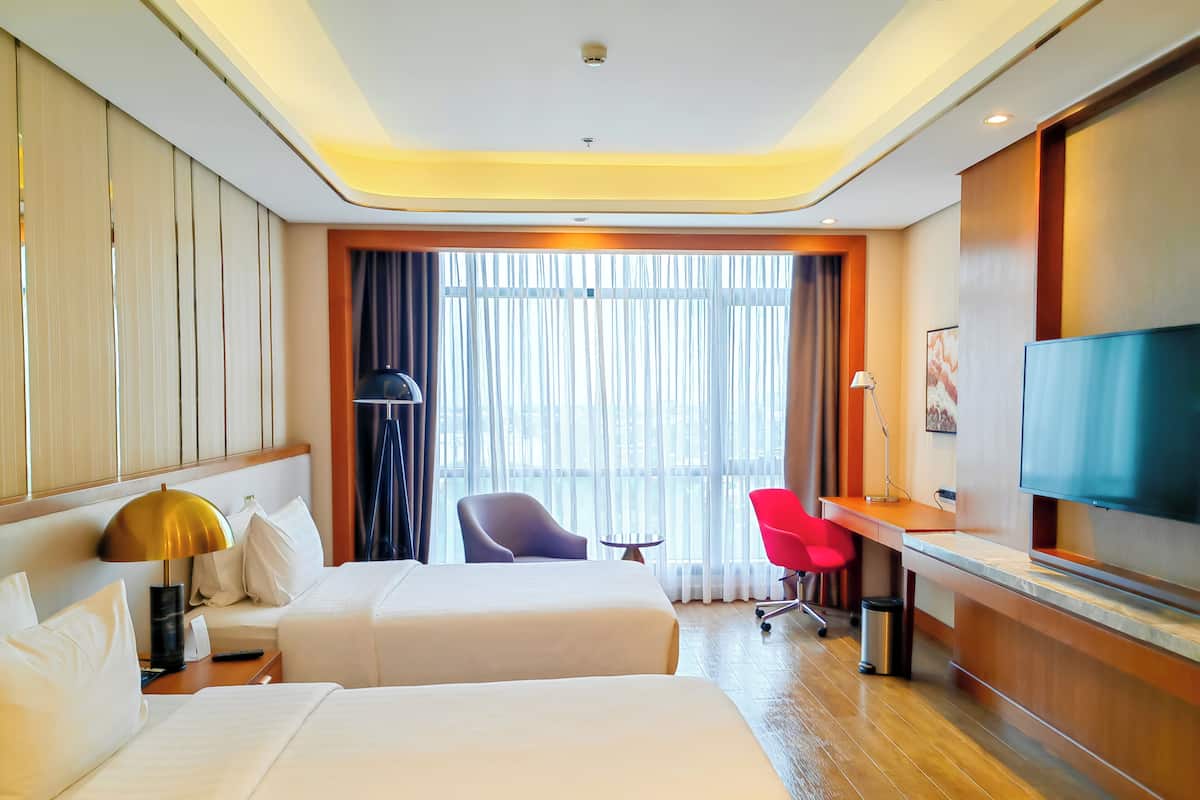 Superior Room, 2 Single Beds, Non Smoking | Premium bedding, down duvets, Tempur-Pedic beds, minibar