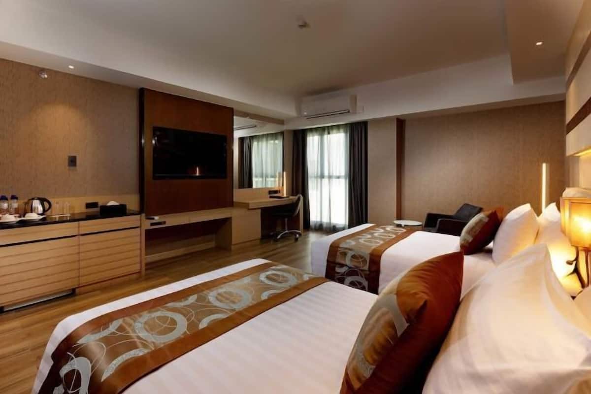 Hochwertige Bettwaren, Daunenbettdecken, Tempur-Pedic-Betten, Minibar