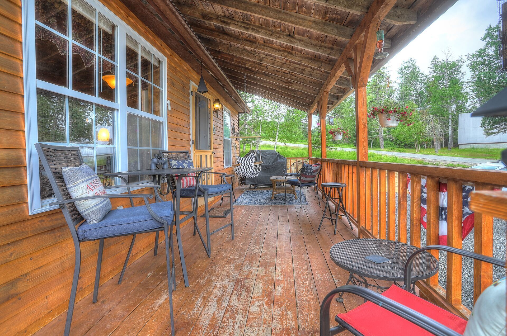 Deer Tracks Trail - Newly renovated home on the Dallas Hill Road
