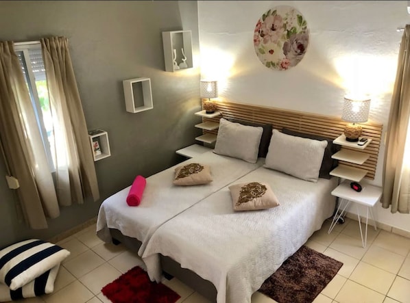 Comfort Villa, 3 Bedrooms, Pool View