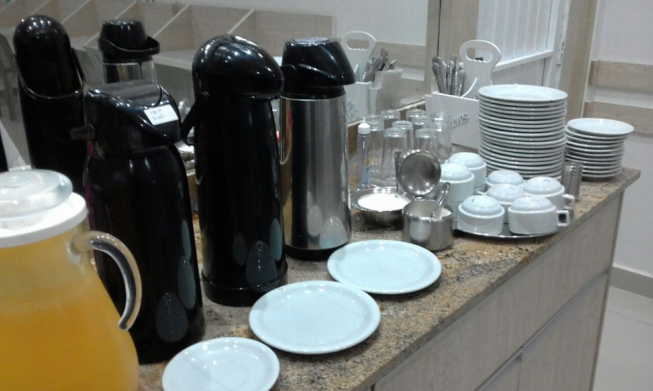 free daily full breakfast