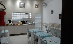 Free daily full breakfast 