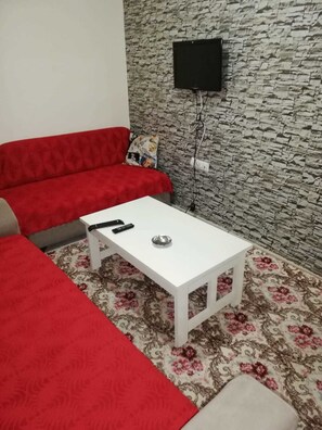 Apartment, 1 Bedroom | Living room