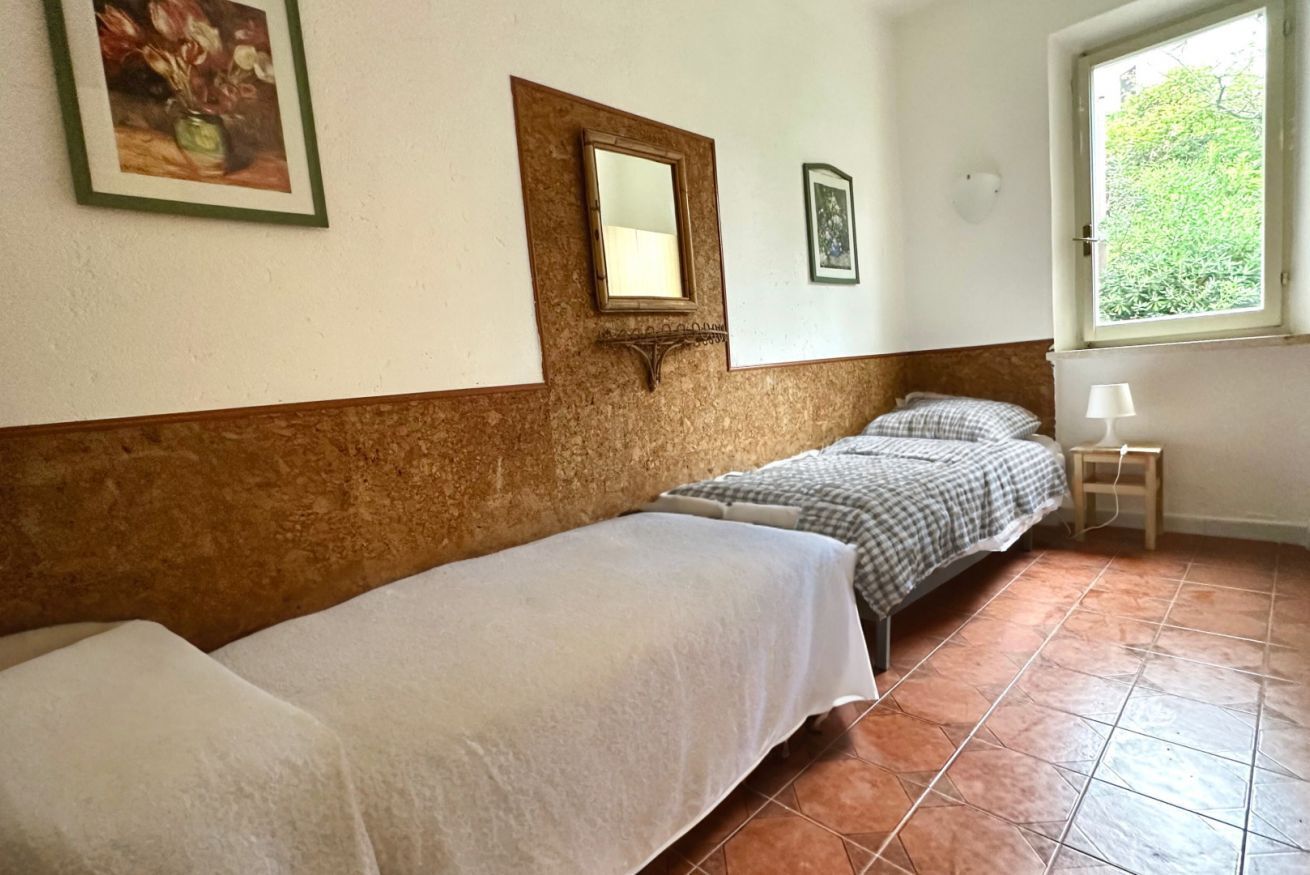 3 عدّة غرف نوم وملاءات أسرّة