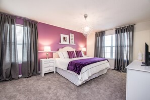 House, 6 Bedrooms