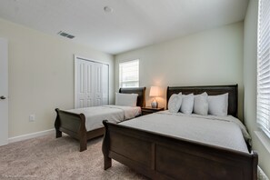 House, Multiple Beds | 8 bedrooms