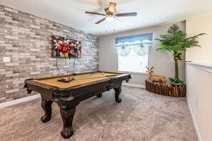 House, 5 Bedrooms | Billiards