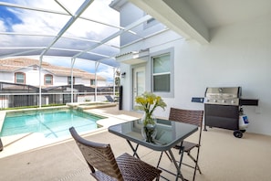 Maison, 5 chambres | Piscine extérieure