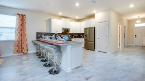 House, Multiple Beds | Private kitchen - Champions Gate Exec Villas- 1574pd (Davenport)