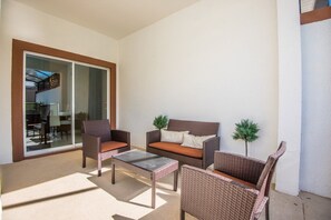 Townhome, 4 Bedrooms