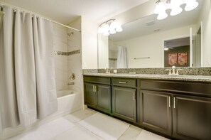 House, 5 Bedrooms | Bathroom - Champions Gate Exec Villas- 1603mvd (Davenport)