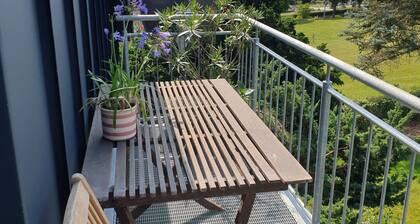 Attic apartment with far-reaching views and balcony for 3 people