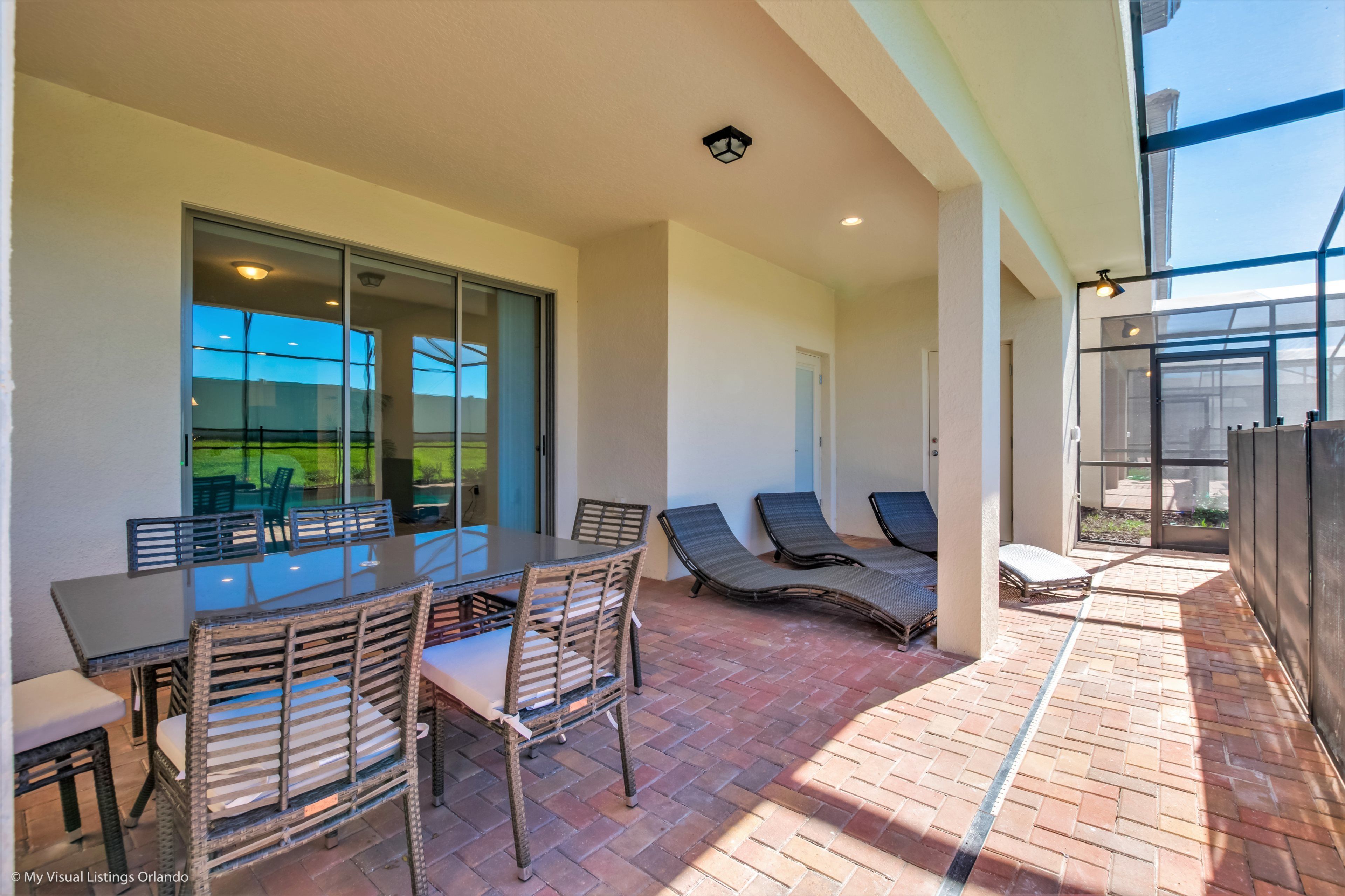 House, Multiple Beds | Sun deck