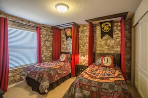 House, Multiple Beds