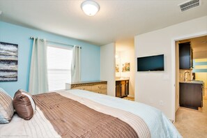 House, Multiple Beds