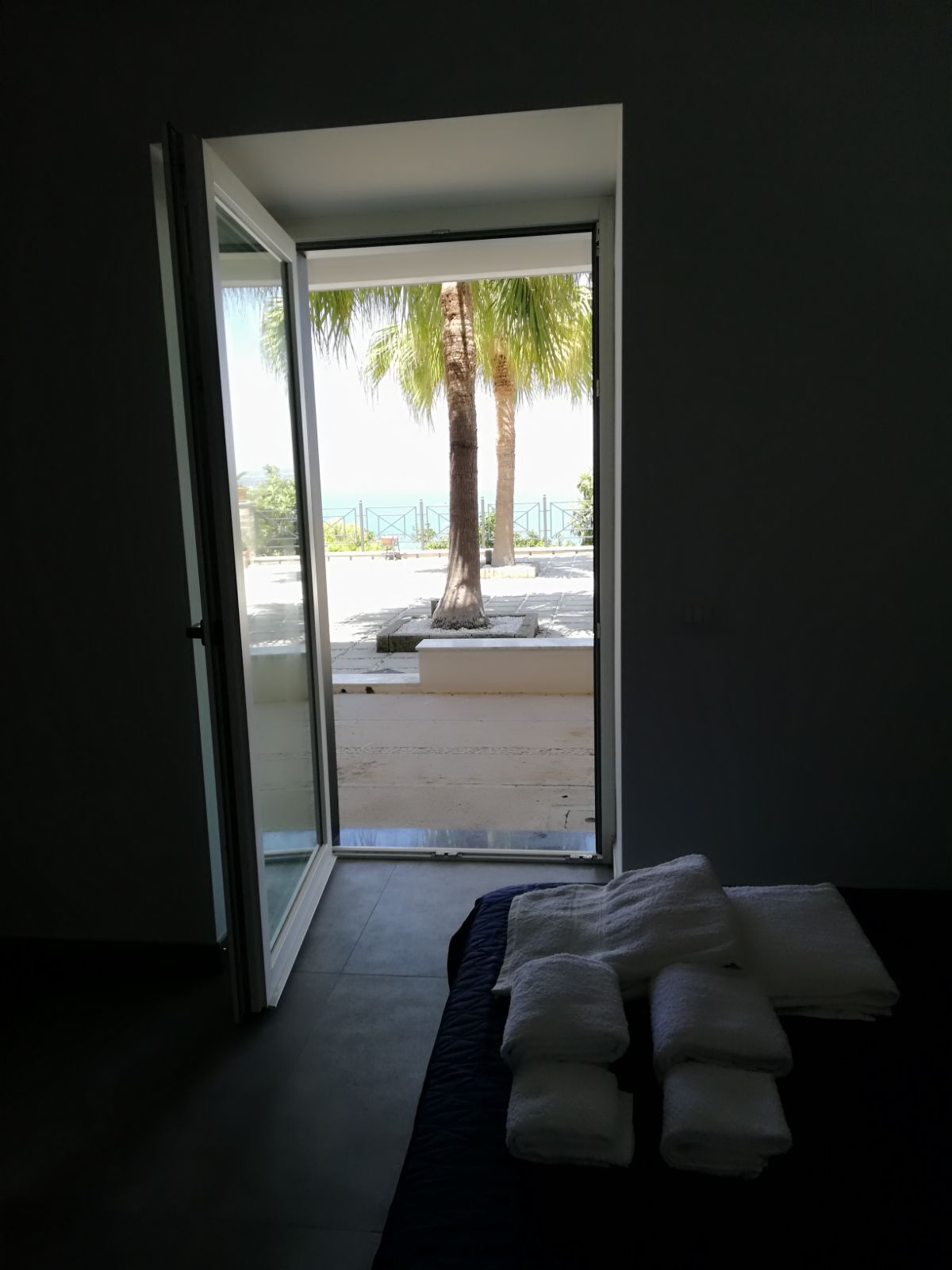 2 多间卧室、熨斗/熨衣板、WiFi、床单