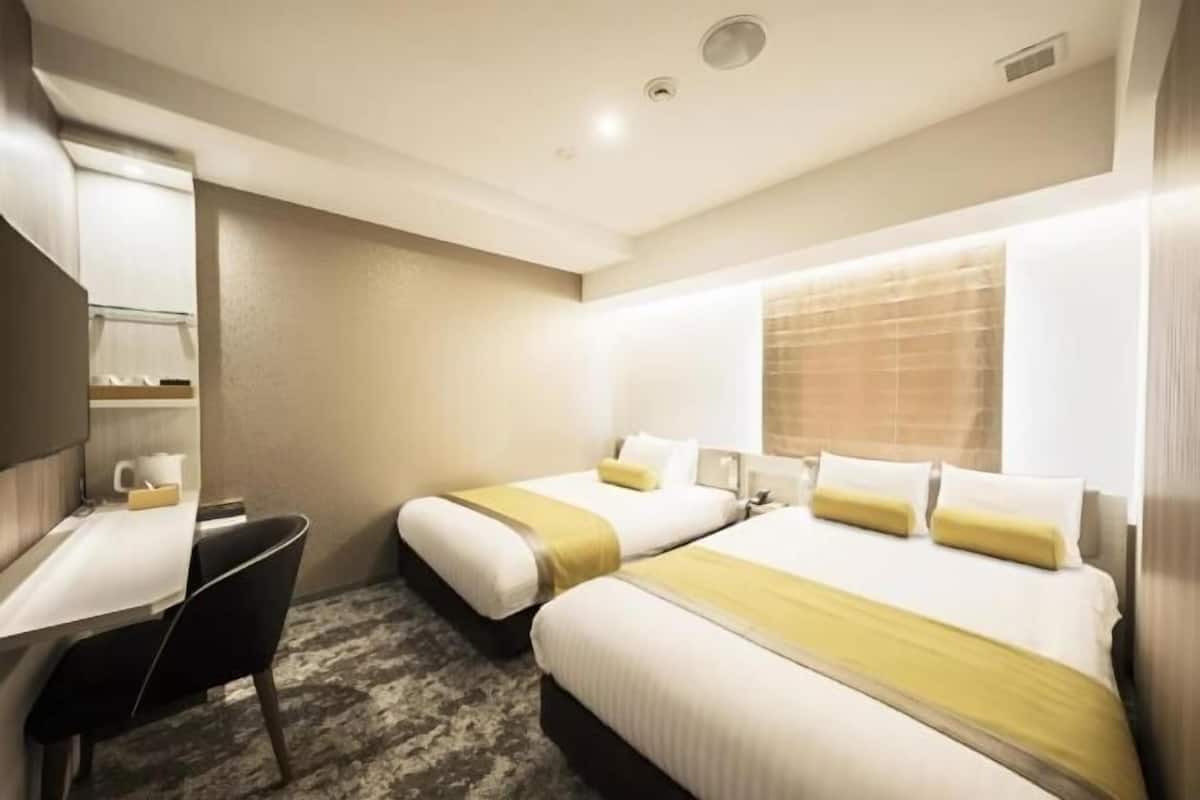 1 bedroom, premium bedding, soundproofing, free WiFi