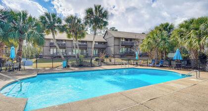 Golfer's Getaway! Modern Diamondhead Condo