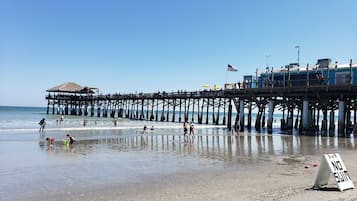 Am Strand, Liegestühle, Strandtücher