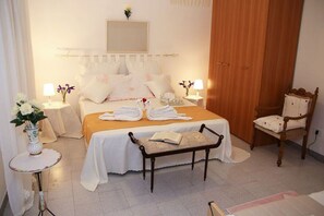 3 Schlafzimmer, Zimmersafe, Bügeleisen/Bügelbrett, WLAN