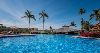 Spacious Open Floor plan-3 Bedroom 3 Bath-New Pickle ball Courts