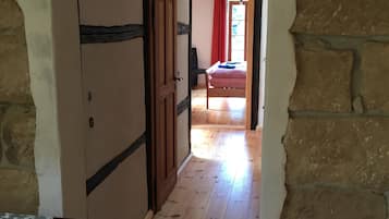 1 bedroom, travel cot, free WiFi, bed sheets