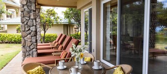 Kumulani I-1: Breathtaking Ocean Views w/ Wrap Around Lanai, Pool & AC