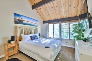 2 bedrooms, desk, iron/ironing board, free WiFi
