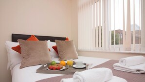 2 slaapkamers, een strijkplank/strijkijzer, gratis wifi