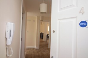 Interior - Above Bar Apartment 4 (Southampton)