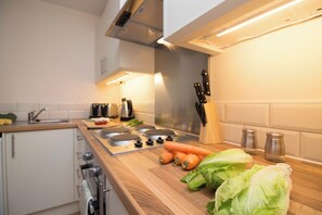 Private kitchen - Above Bar Apartment 3 (Southampton)