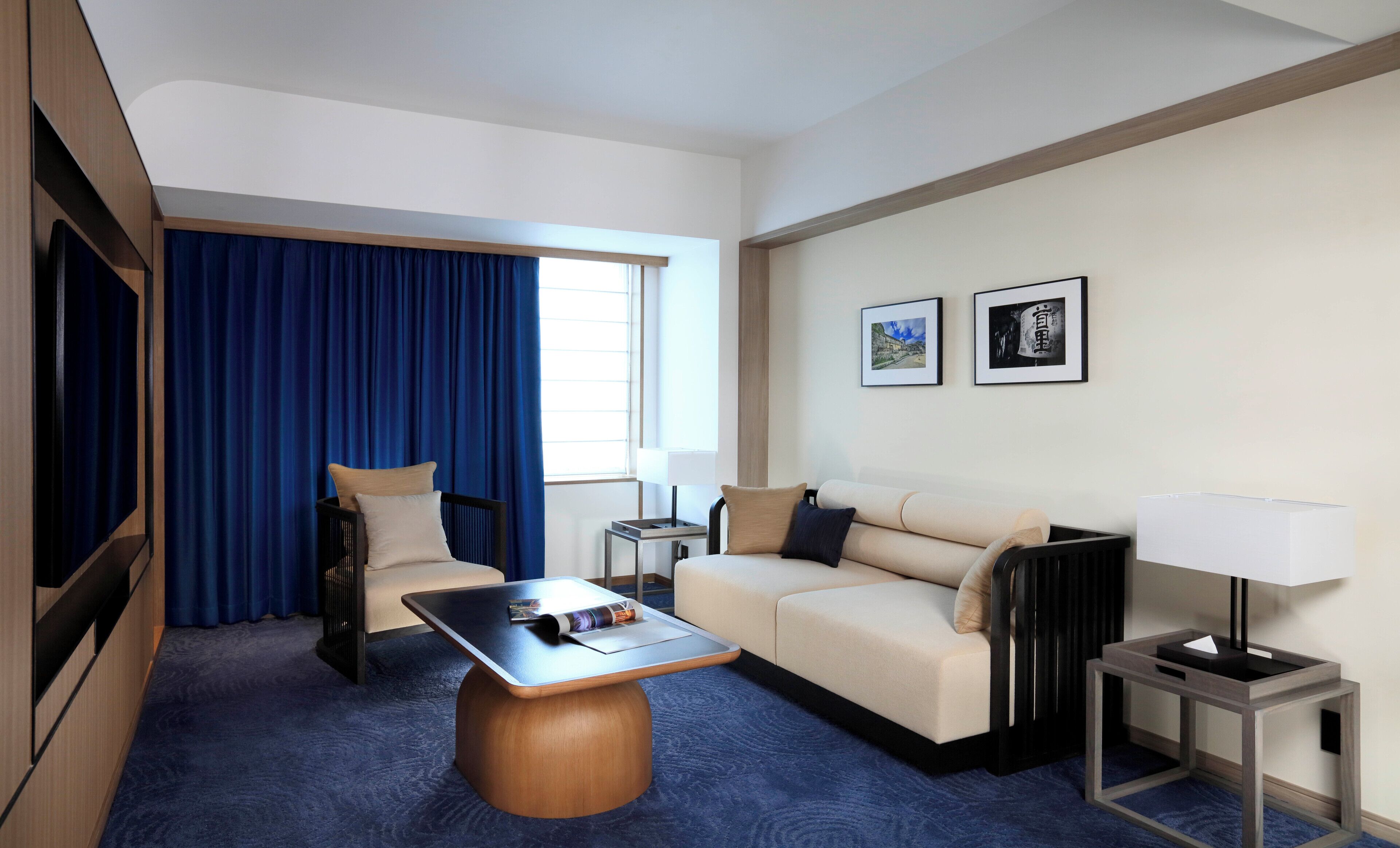 Premium bedding, free minibar, in-room safe, desk