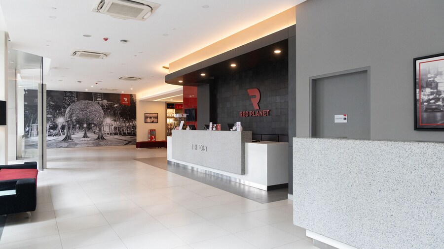 Red Planet BGC The Fort