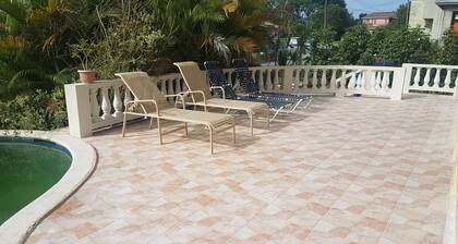 Welcome to Canewood Manor. <br>Host: Candi and Glen. <br>