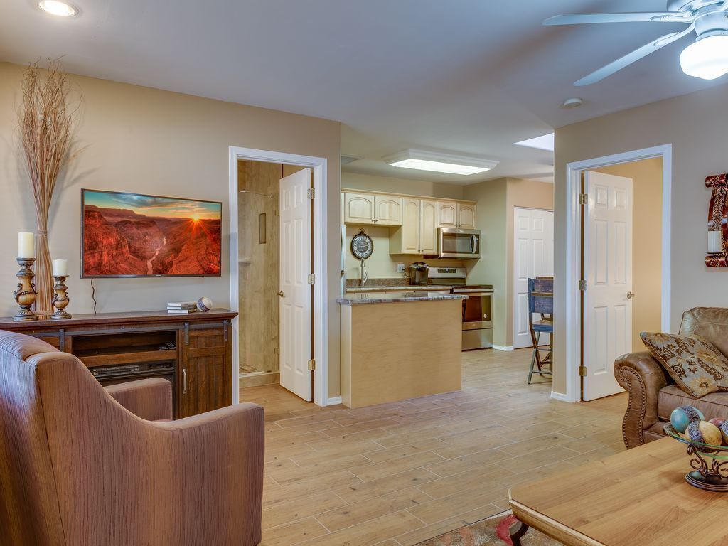 Cozy and chic Scottsdale Casita