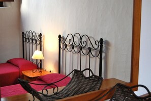 2 bedrooms, Internet, bed sheets - Charming Finca Las Dulces: Organic Farm Stay with Pool amp; Sea View in S (Guía de Isora)