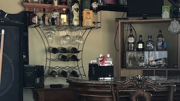 Casa tradicional, 4 habitaciones | Camas con pillow-top y artículos del minibar gratis