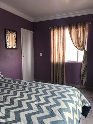 Casa tradicional, 4 habitaciones | Camas con pillow-top y artículos del minibar gratis