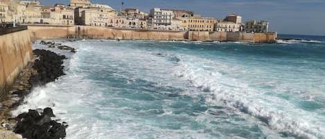 Strand