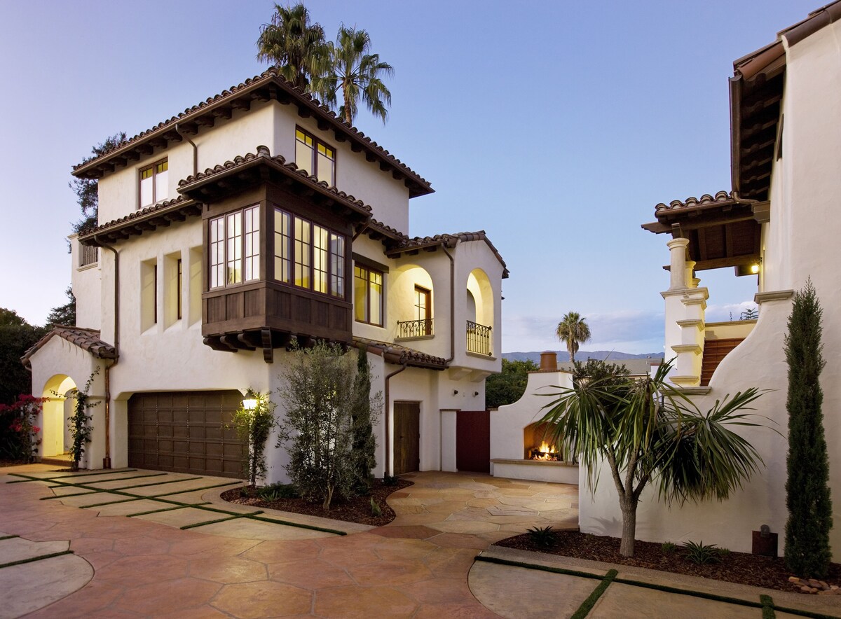 Harbor Retreat - Classically Modern at West Beach