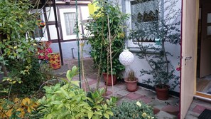 تفاصيل الفندق من الخارج