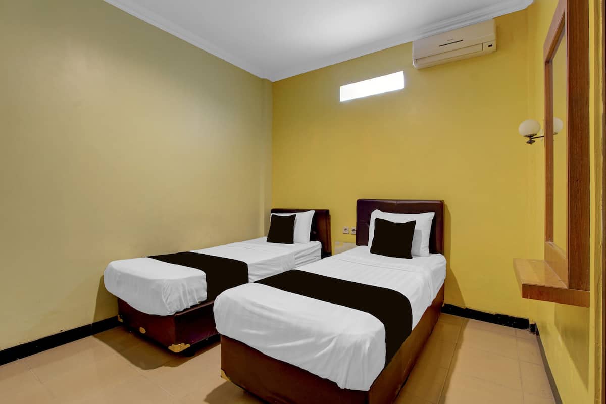 Quarto duplo luxo, 2 camas de solteiro | Wi-Fi de cortesia, roupa de cama