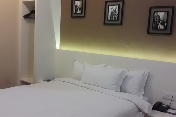 Desk, iron/ironing board, free WiFi, bed sheets