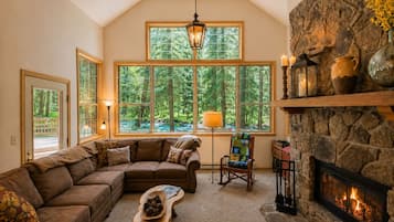 TV, fireplace, video games, DVD player