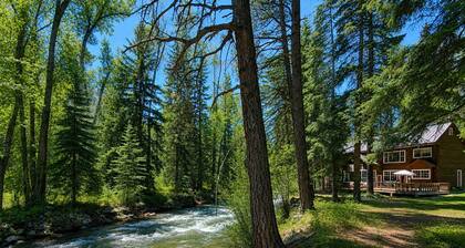 Pet Friendly Riverfront Cabin