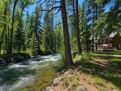 Pet Friendly Riverfront Cabin