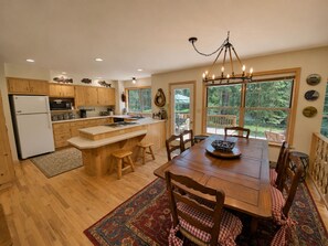 Fridge, microwave, oven, stovetop - Pet Friendly Riverfront Cabin (Durango)